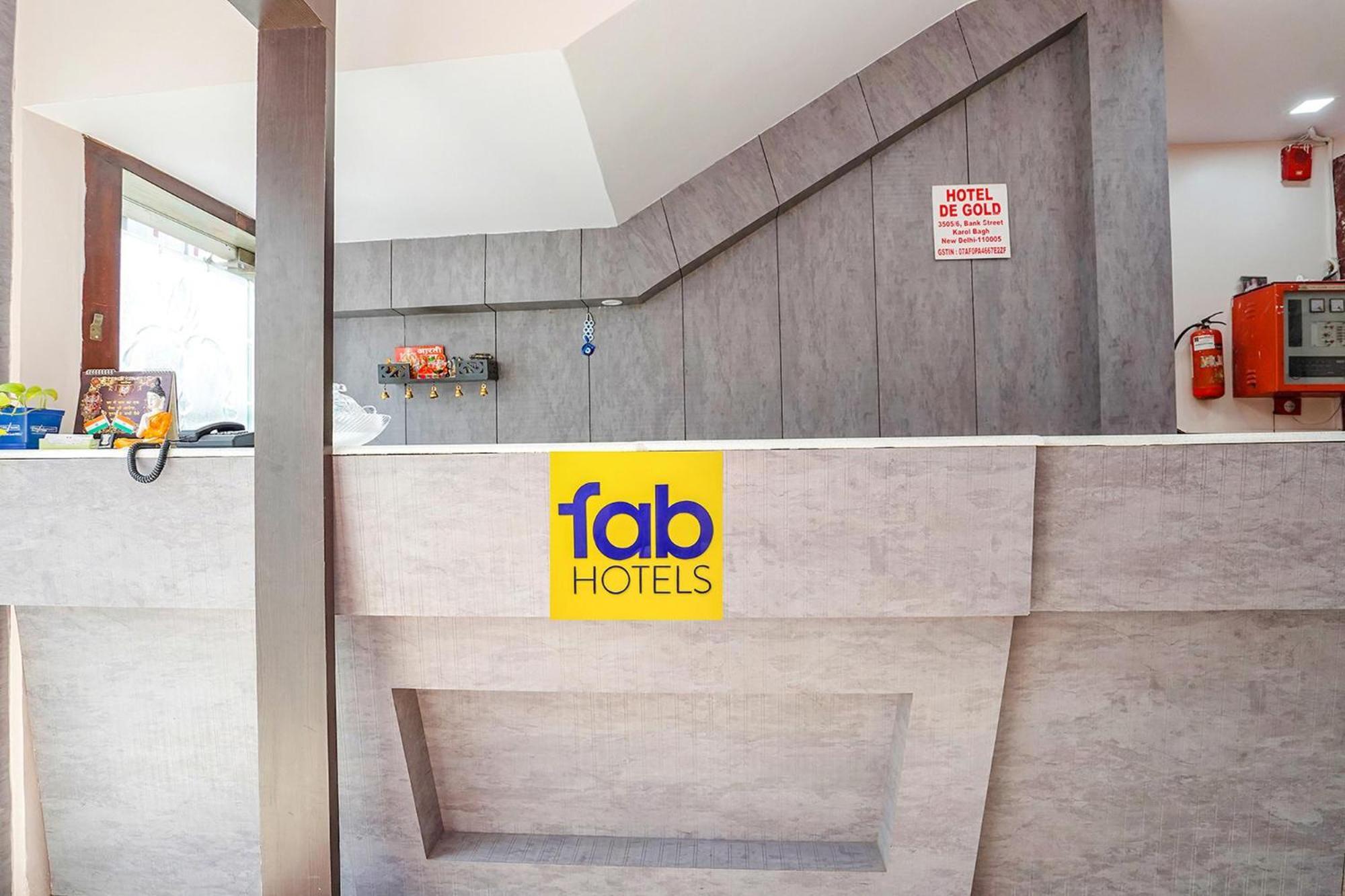 Fabhotel De Gold New Delhi Exteriör bild